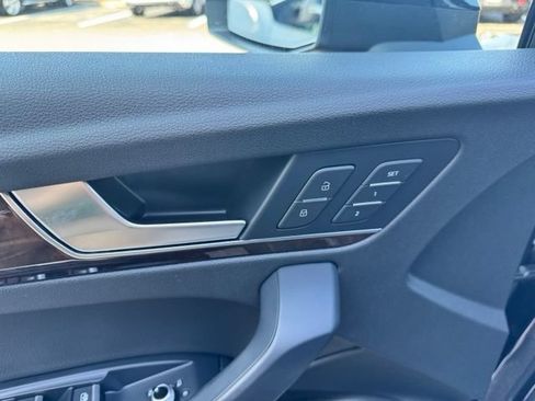 Used 2020 Audi Q5 2.0T Premium w/ Convenience Package AWD/4WD image 20