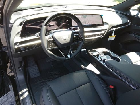 New 2026 Cadillac Lyriq Sport w/ LPO, ONYX Package AWD/4WD image 12