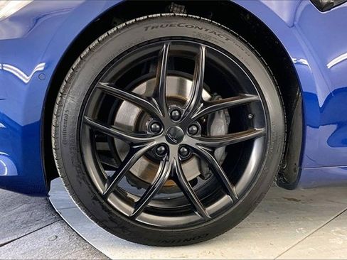 Used 2020 Tesla Model S Long Range Plus image 9