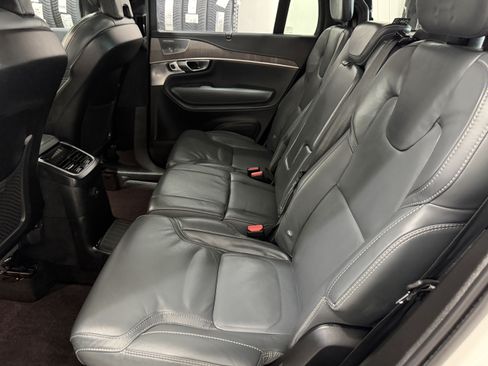 Used 2023 Volvo XC90 T8 Ultimate w/ Lounge Package AWD/4WD image 22