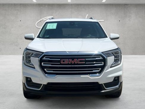 Used 2024 GMC Terrain SLT FWD image 18