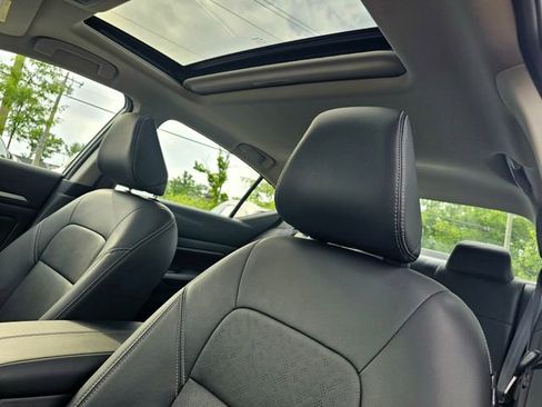 Used 2024 Nissan Altima 2.5 SL FWD image 20