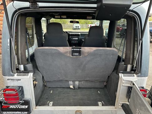 Used 2003 Jeep Wrangler X AWD/4WD image 16