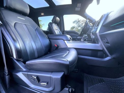 Used 2019 Ford F150 Platinum w/ Equipment Group 701A Luxury AWD/4WD image 18