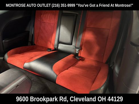 Used 2015 Dodge Challenger R/T Plus image 36