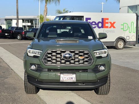 Used 2022 Toyota Tacoma TRD Sport image 8