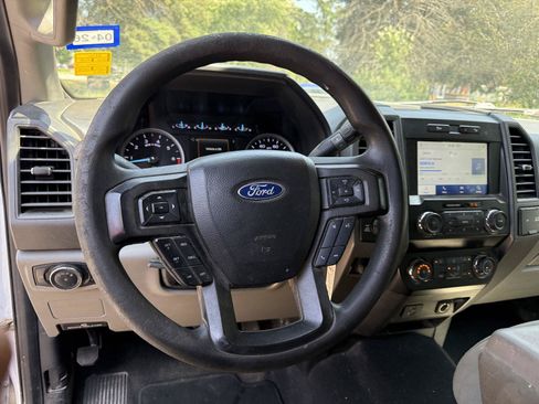 Used 2021 Ford F250 XL w/ STX Appearance Package AWD/4WD image 12