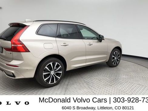 Certified 2024 Volvo XC60 B5 Plus AWD/4WD image 2