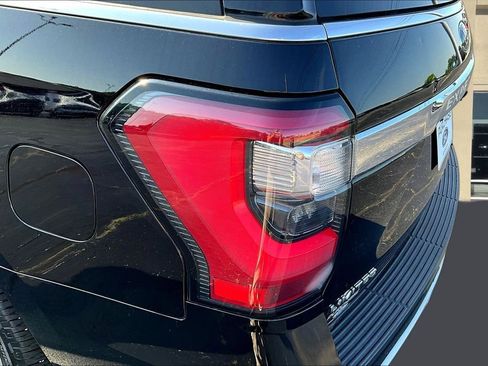 Used 2021 Ford Expedition Limited AWD/4WD image 25