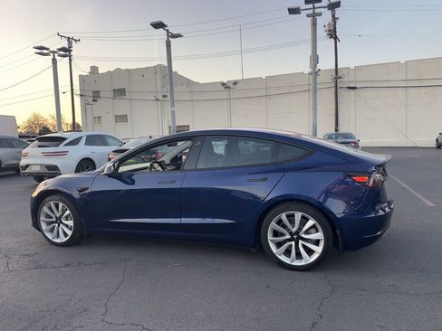 Used 2017 Tesla Model 3 Long Range image 8