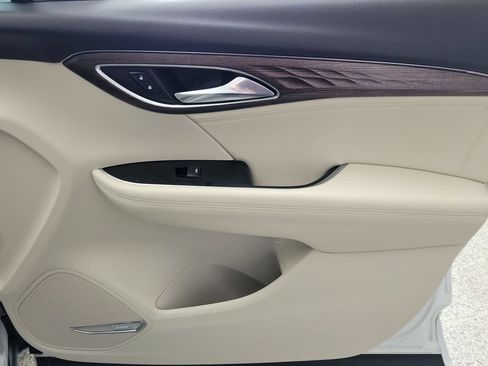 Certified 2023 Buick Envision Avenir AWD/4WD image 25