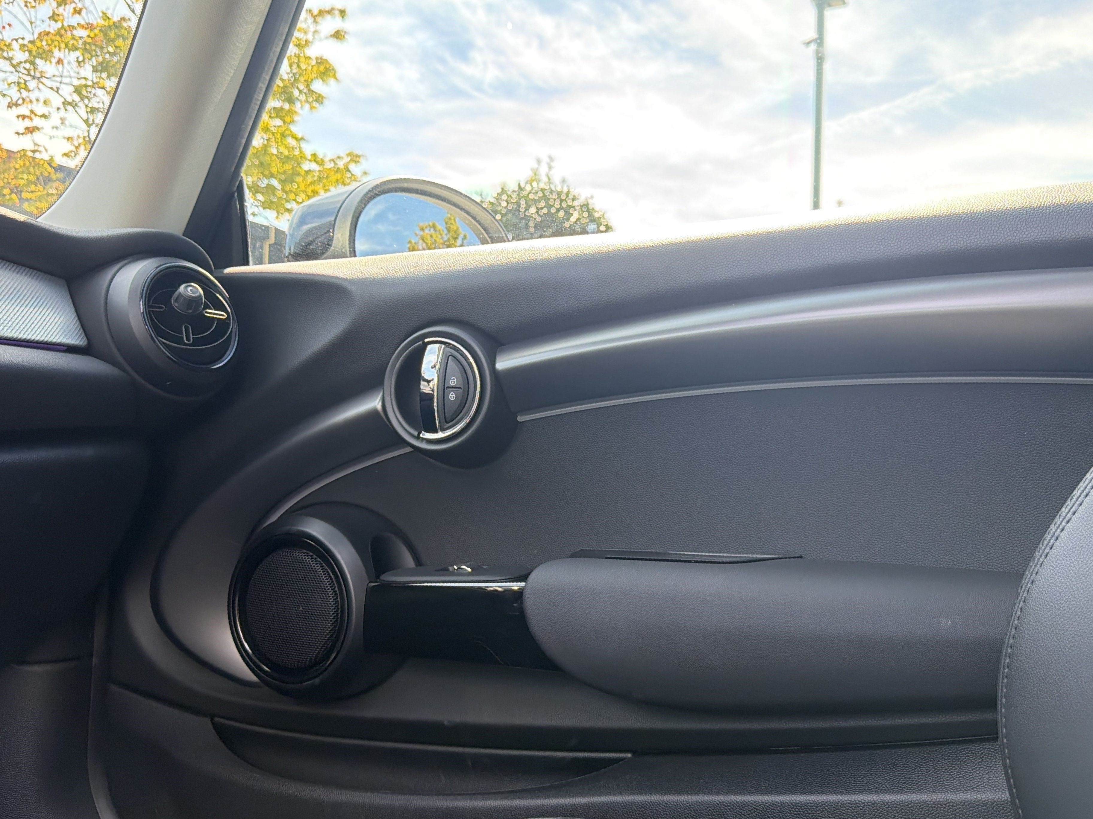 Used 2023 MINI Cooper S FWD image 22
