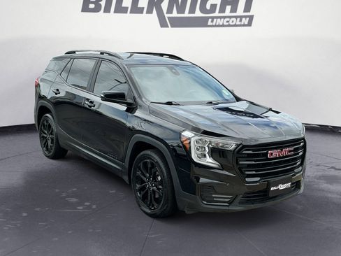 Used 2022 GMC Terrain SLE w/ Driver Convenience Package FWD image 7