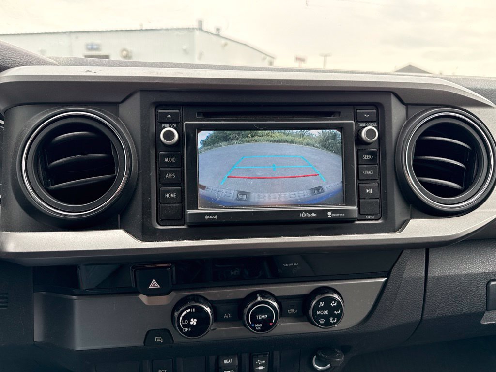 Used 2018 Toyota Tacoma SR5 RWD image 16