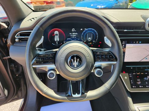 Used 2023 Maserati Grecale Modena AWD/4WD image 21