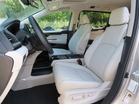 New 2026 Honda Odyssey EX-L image 12