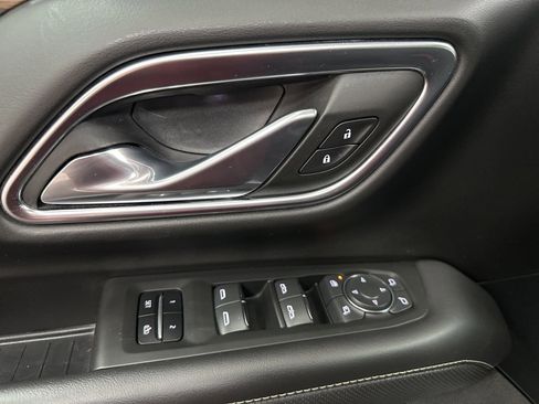 Used 2022 Chevrolet Tahoe Premier image 17