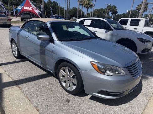 Used 2012 Chrysler 200 Touring w/ Cold Weather Group FWD image 2