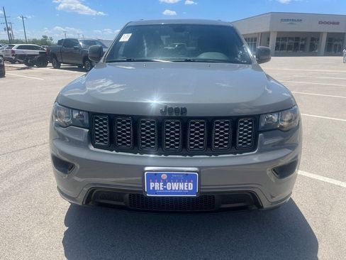 Used 2019 Jeep Grand Cherokee Altitude RWD image 8
