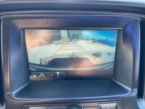 Used 2018 Chevrolet Colorado W/T w/ WT Convenience Package RWD image 15