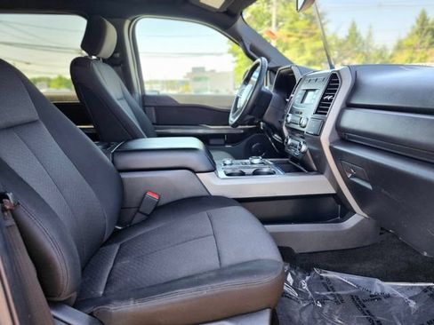 Certified 2018 Ford Expedition XLT AWD/4WD image 11