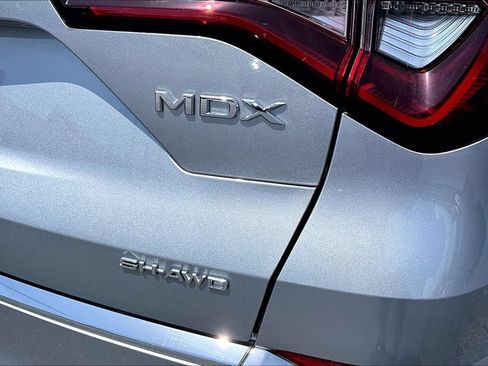 Used 2026 Acura MDX SH-AWD image 8