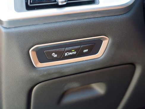 Used 2024 BMW X7 xDrive40i w/ M Sport Package image 24