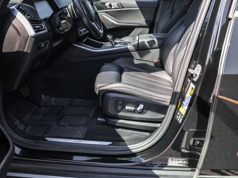 Used 2022 BMW X5 xDrive40i AWD/4WD image 19