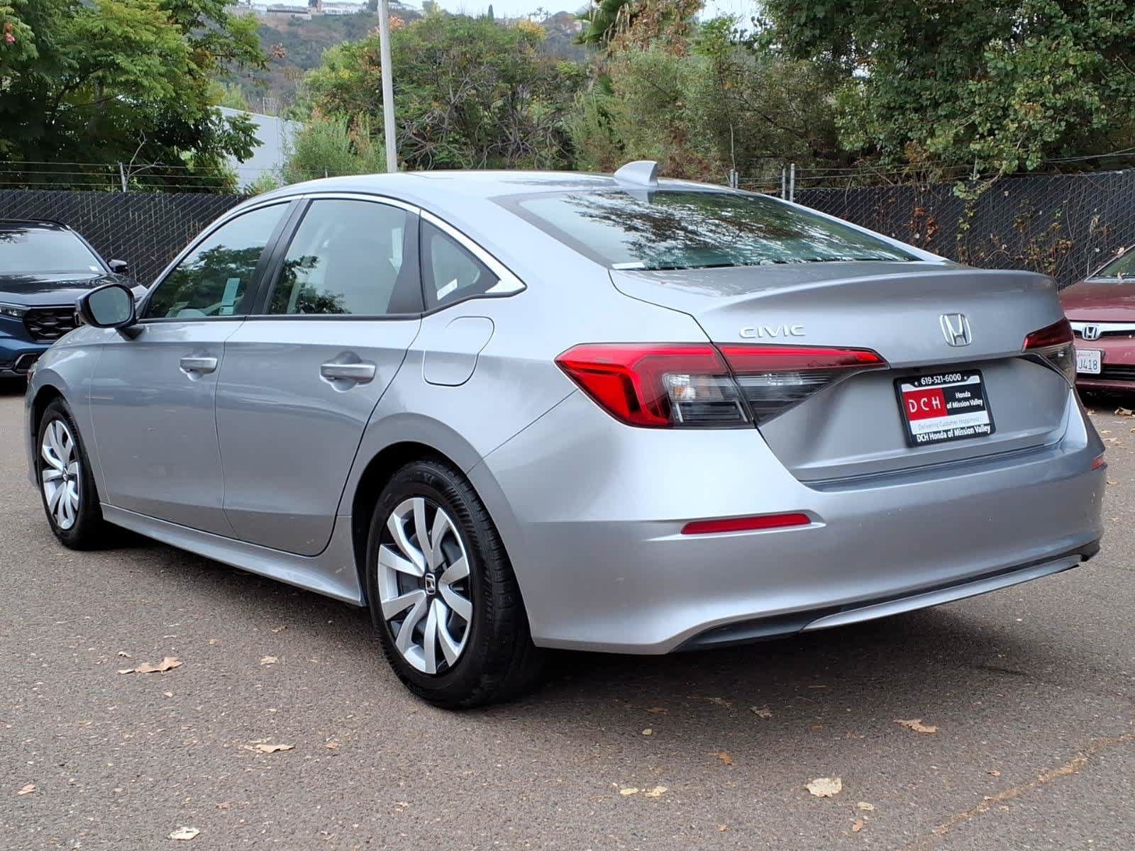Used 2024 Honda Civic LX image 7