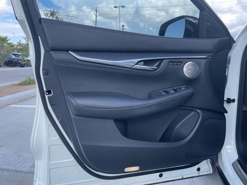 Used 2023 INFINITI QX55 Sensory w/ Lighting Package image 11