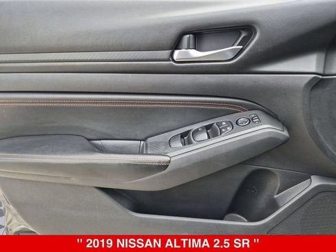 Used 2019 Nissan Altima 2.5 SR w/ SR Premium Package AWD/4WD image 11