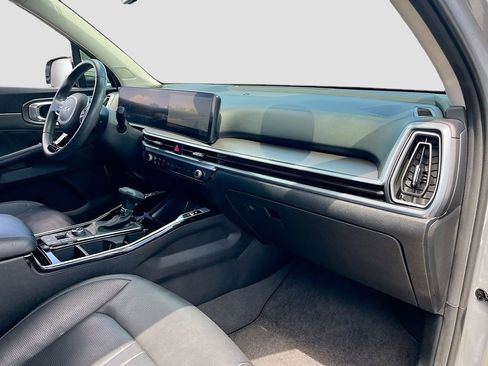 Used 2024 Kia Sorento SX image 30