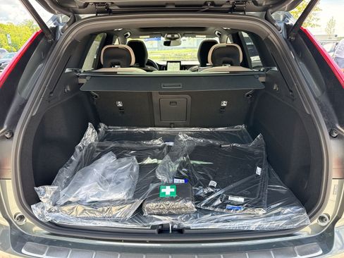 New 2026 Volvo XC60 B5 Plus w/ Protection Package Premier AWD/4WD image 26