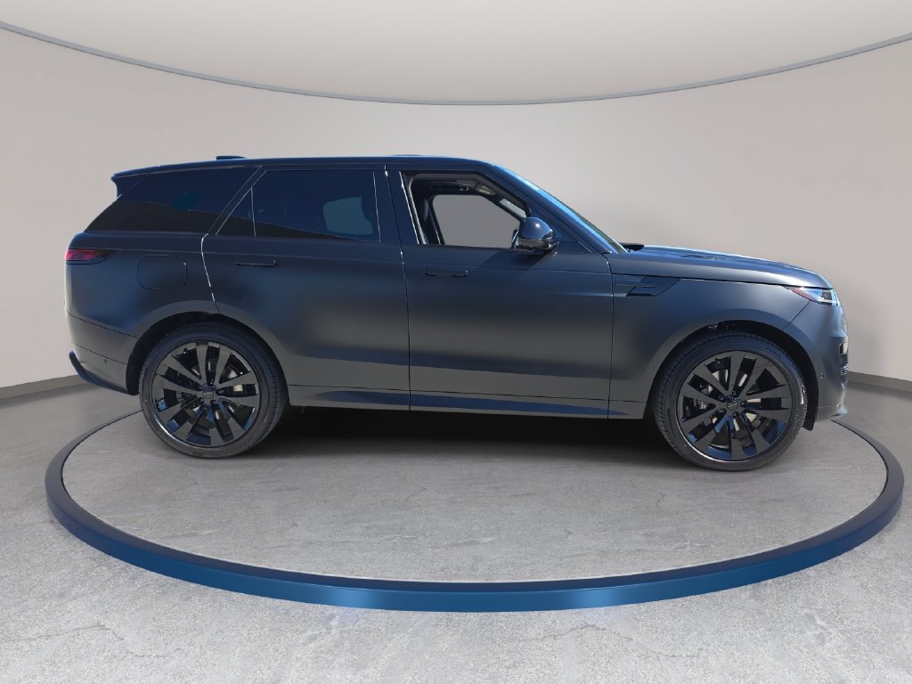 New 2027 Land Rover Range Rover Sport Dynamic SE AWD/4WD image 4