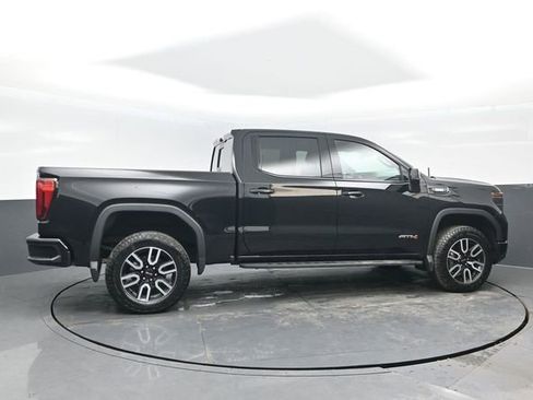Used 2025 GMC Sierra 1500 AT4 w/ AT4 Premium Package image 3