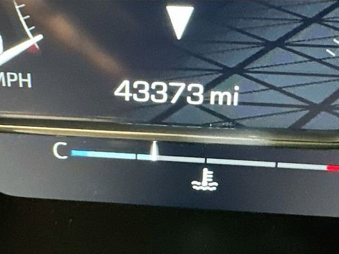 Used 2022 GMC Sierra 1500 AT4 w/ AT4 Premium Package image 10