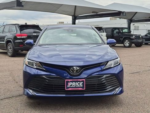 Used 2018 Toyota Camry LE FWD image 2