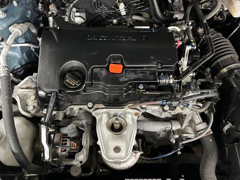 Certified 2024 Honda HR-V Sport image 10