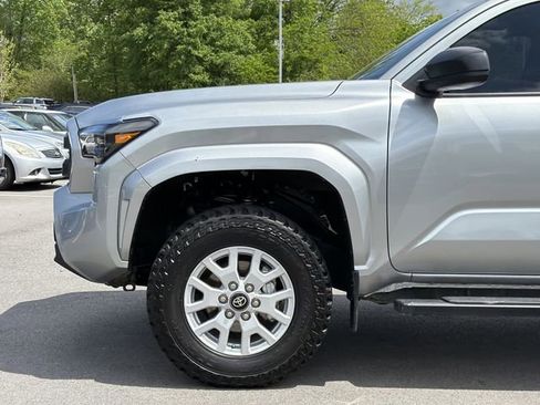 Used 2024 Toyota Tacoma SR image 9