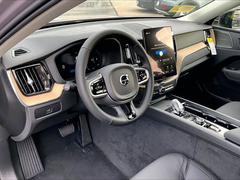 New 2026 Volvo XC60 B5 Plus w/ Protection Package Premier image 9