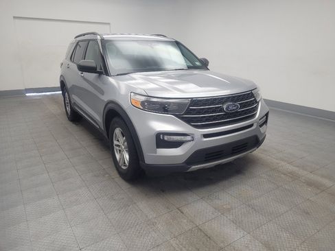 Used 2022 Ford Explorer XLT w/ Equipment Group 202A image 13