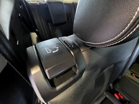 Used 2023 Volkswagen Atlas SE AWD/4WD image 52