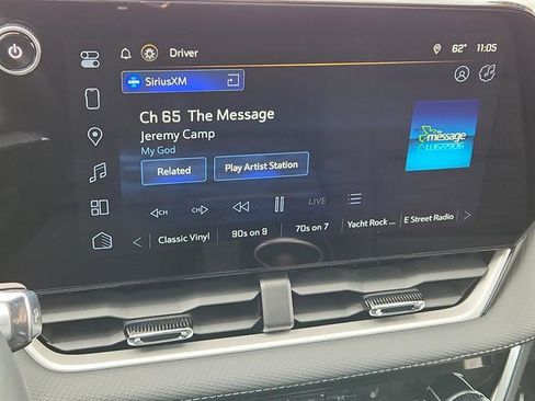 Used 2025 Chevrolet Equinox LT image 18