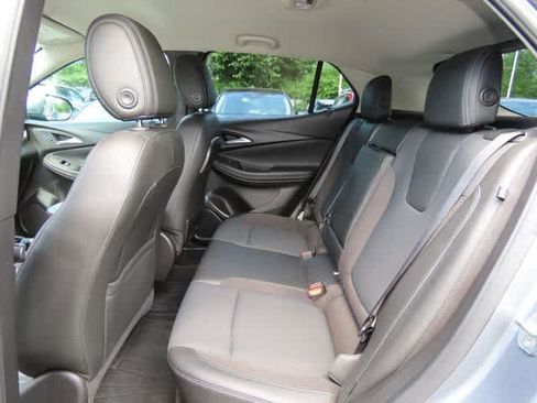 Used 2020 Buick Encore GX Select FWD image 13