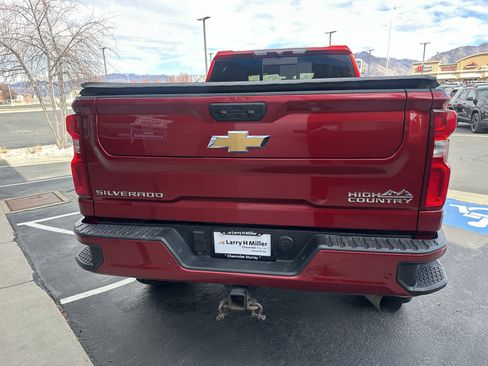 Used 2022 Chevrolet Silverado 3500 High Country w/ Safety Package II image 4