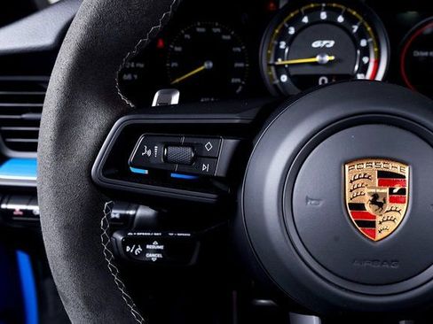 Used 2022 Porsche 911 GT3 image 36