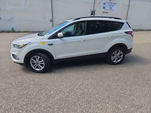 Used 2018 Ford Escape SEL w/ Ford Safe & Smart Package AWD/4WD image 6