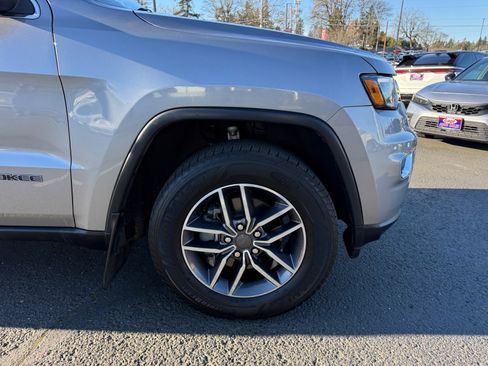 Used 2019 Jeep Grand Cherokee Limited w/ Luxury Group II image 11