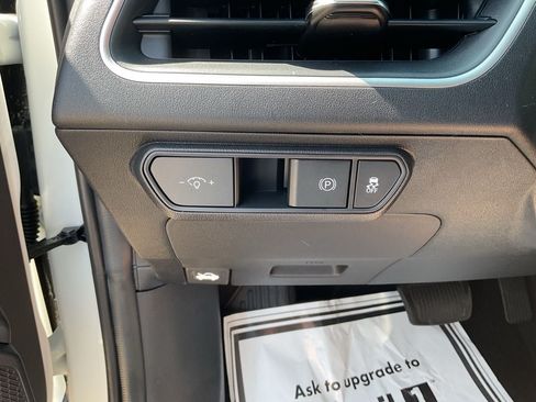 Used 2025 Kia K4 FWD image 23