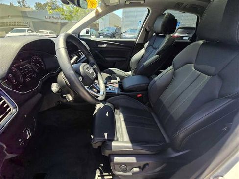 Used 2023 Audi Q5 e Premium Plus w/ Premium Plus Package AWD/4WD image 24